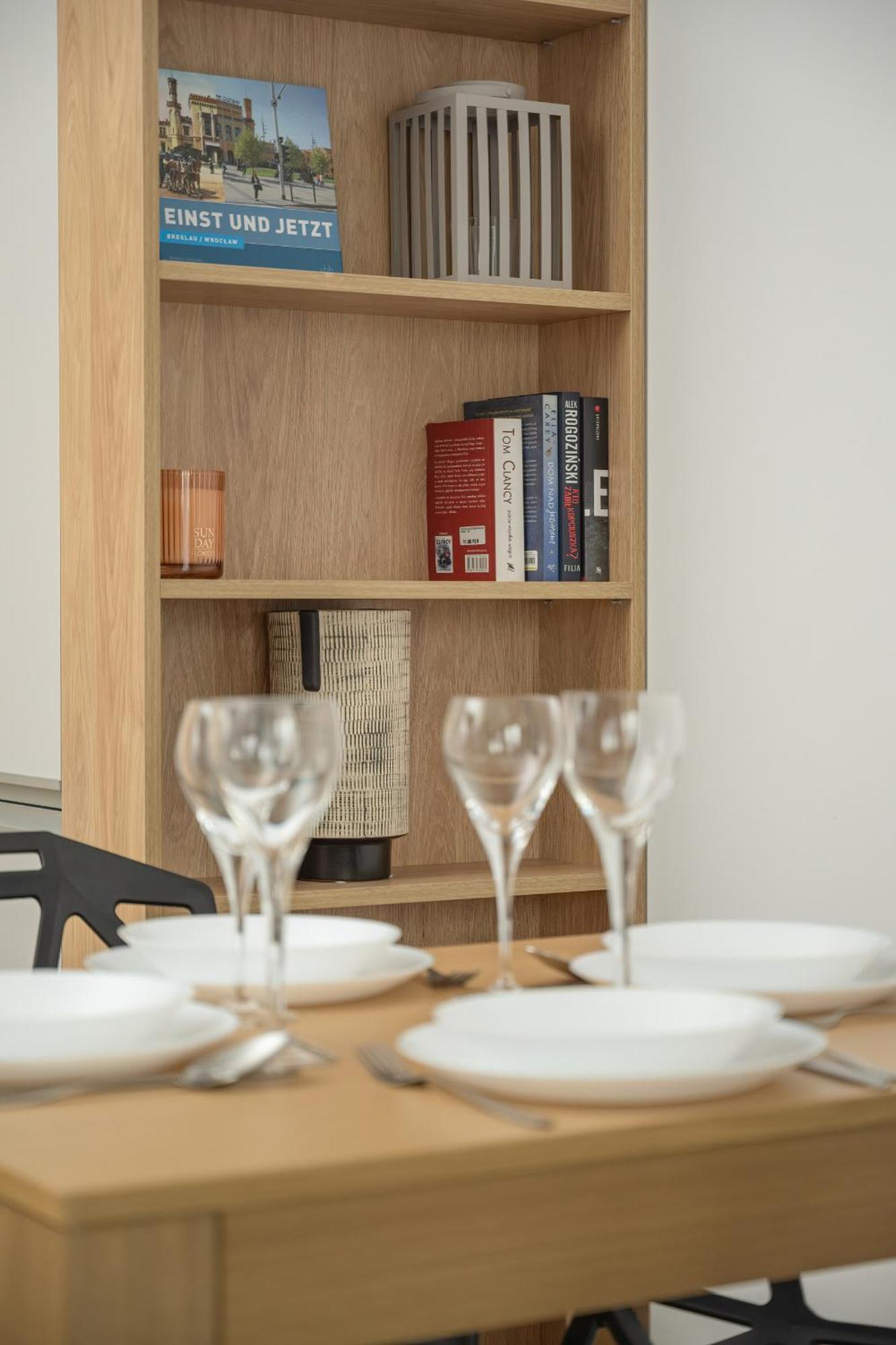 Michalczyka Stylish Apartment With Parking In The City Center Of Wroclaw By Noclegi Renters Exterior foto